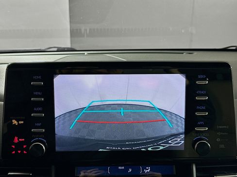 Used 2021 Toyota Sienna XLE w/ XLE Plus Package image 23