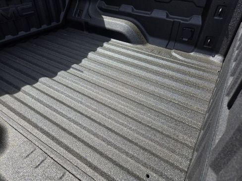 New 2026 GMC Canyon Elevation w/ Convenience Package image 18