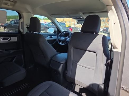 New 2026 Ford Explorer Active AWD/4WD image 17