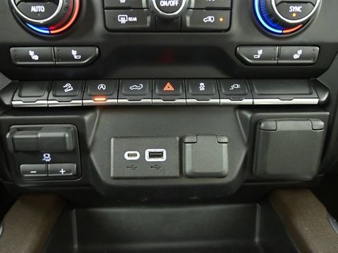 Used 2021 Chevrolet Silverado 1500 RST w/ Convenience Package II AWD/4WD image 30
