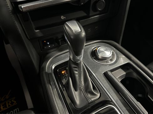 Used 2021 Nissan Armada SV image 35