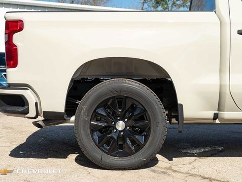 New 2026 Chevrolet Silverado 1500 Custom w/ LPO, Dark Essentials Package image 4