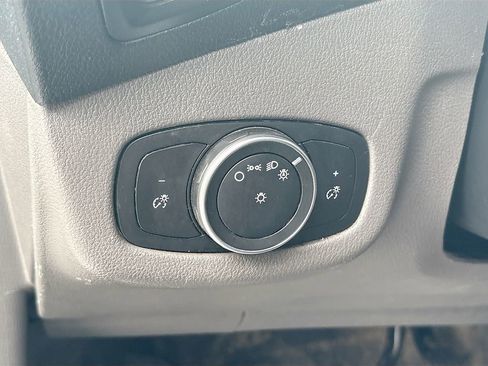 Used 2022 Ford Transit Connect XL image 10