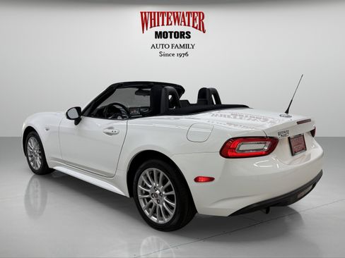 Used 2018 FIAT 124 Spider Classica w/ Technology Group image 3