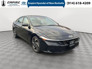 Certified 2025 Hyundai Elantra SEL video 1