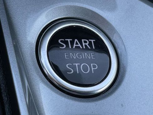 Used 2025 Nissan Altima 2.5 SV FWD image 21