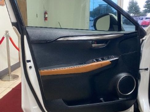 Used 2018 Lexus NX 300 FWD w/ Comfort Package image 10