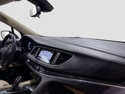 Used 2019 Buick Enclave Essence AWD/4WD image 33