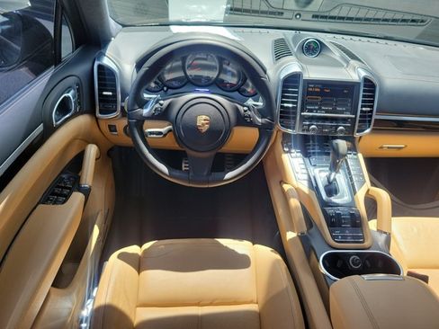 Used 2014 Porsche Cayenne AWD/4WD image 18