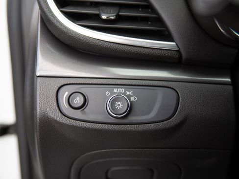 Used 2019 Buick Encore Preferred image 17