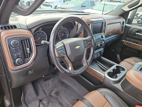 Used 2022 Chevrolet Silverado 3500 High Country w/ Safety Package II image 12