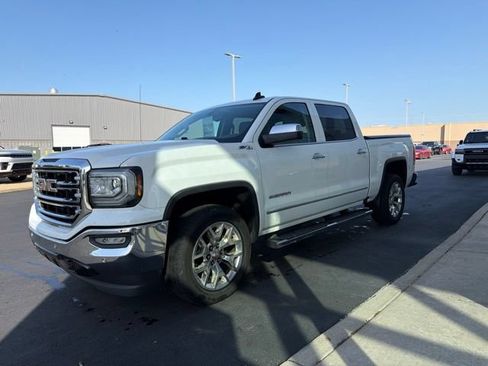 Used 2017 GMC Sierra 1500 SLT w/ SLT Premium Package AWD/4WD image 3