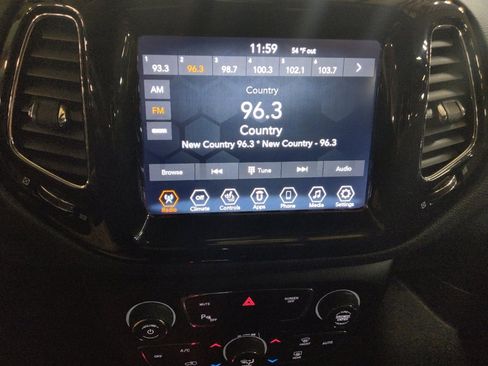 Used 2019 Jeep Compass Limited w/ Safety & Security Group image 25