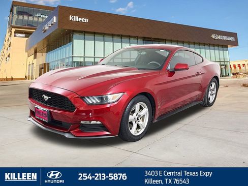 Used 2015 Ford Mustang Coupe image 3