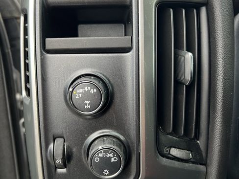 Used 2019 Chevrolet Silverado 1500 LT image 10