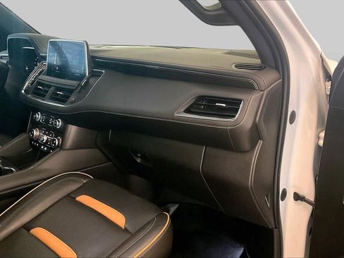 Used 2022 GMC Yukon AT4 AWD/4WD image 18