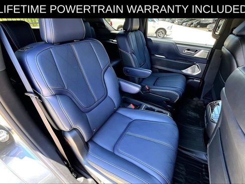 Certified 2026 INFINITI QX80 4WD w/ Sport Exterior Package image 36