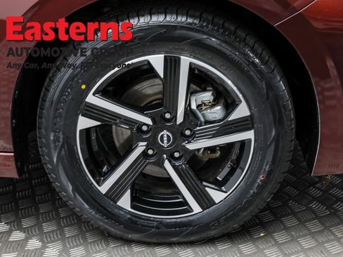 Used 2024 Nissan Sentra SV image 30