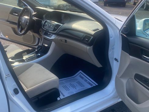 Used 2015 Honda Accord Hybrid Sedan image 24