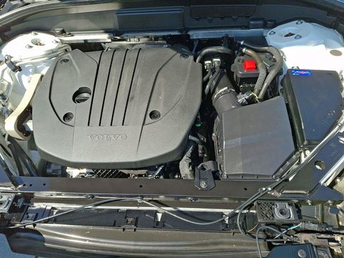 Certified 2023 Volvo XC60 B5 Plus w/ Climate Package AWD/4WD image 27