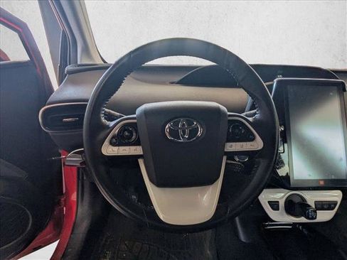 Used 2019 Toyota Prius Prime Advanced FWD image 17