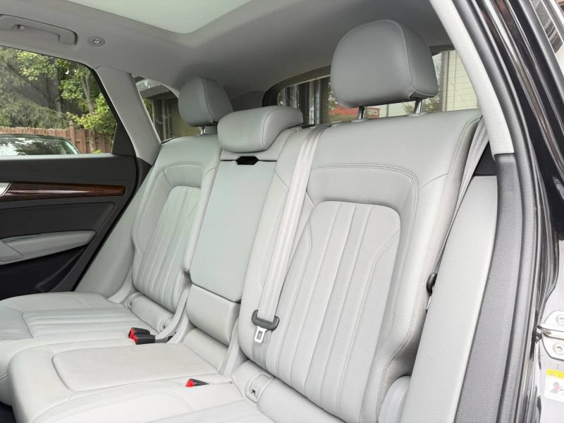 Used 2018 Audi Q5 2.0T Premium Plus AWD/4WD image 16