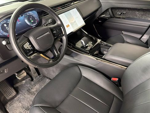 Used 2025 Land Rover Range Rover Sport Autobiography AWD/4WD image 9