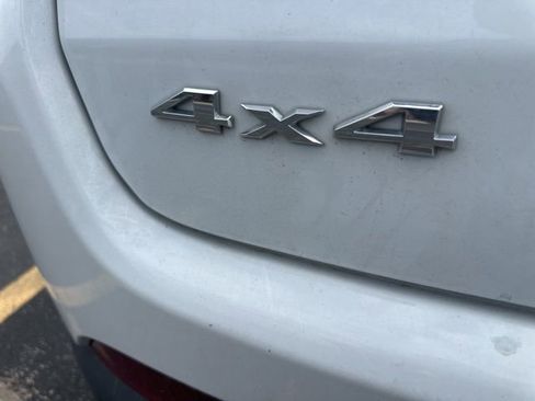 Used 2022 Jeep Compass Limited image 14