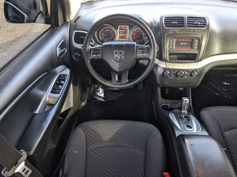 Used 2018 Dodge Journey SE w/ Blacktop Package image 11