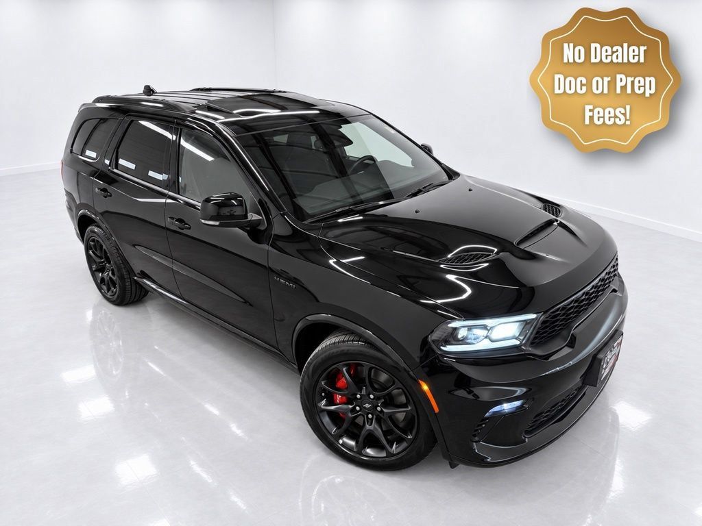 Used 2023 Dodge Durango R/T w/ Tow 'N Go Package AWD/4WD image 2