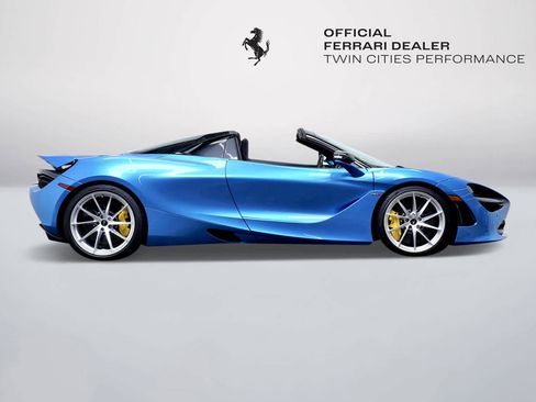 Used 2022 McLaren 720S Spider image 9