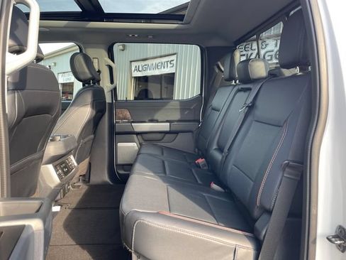 Used 2023 Ford F250 Lariat w/ Lariat Ultimate Package AWD/4WD image 12