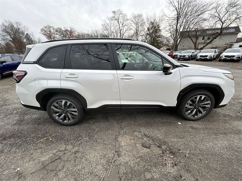 New 2025 Subaru Forester Touring image 9