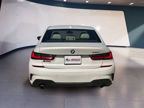 Used 2021 BMW 330i Sedan w/ M Sport Package RWD image 4