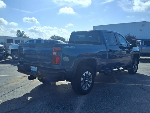 Used 2025 Chevrolet Silverado 2500 Custom w/ Custom Value Package AWD/4WD image 23