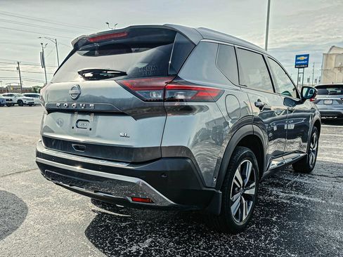 Used 2023 Nissan Rogue SL w/ SL Premium Package FWD image 6