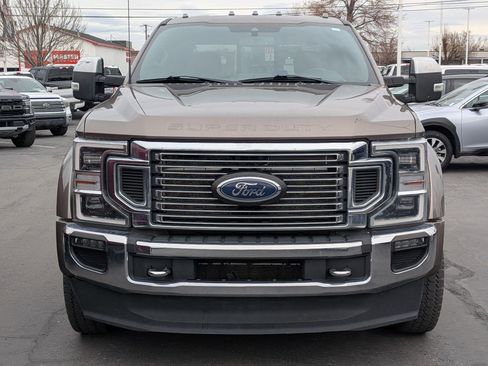 Used 2022 Ford F450 Lariat w/ Chrome Package image 11