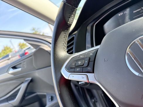Used 2024 Volkswagen Jetta SE FWD image 15