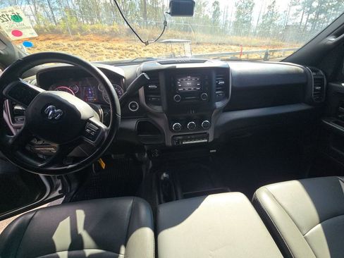 Used 2022 RAM 2500 Tradesman w/ Chrome Appearance Group image 2