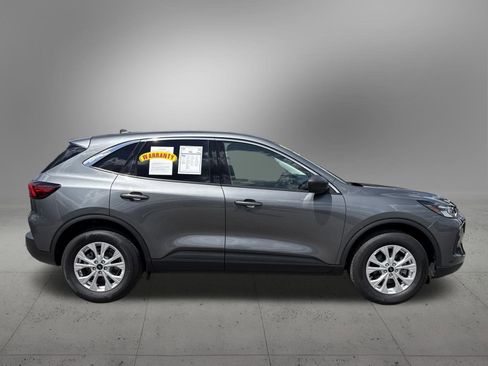 Used 2024 Ford Escape Active w/ Tech Pack #1 AWD/4WD image 5