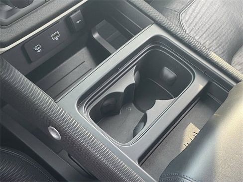 Used 2021 Land Rover Defender 110 X-Dynamic HSE image 18