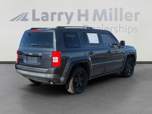 Used 2016 Jeep Patriot Sport w/ Power Value Group image 7