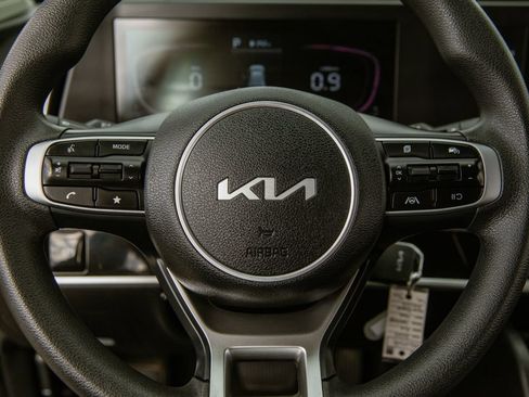 Used 2024 Kia Sportage LX AWD/4WD image 17