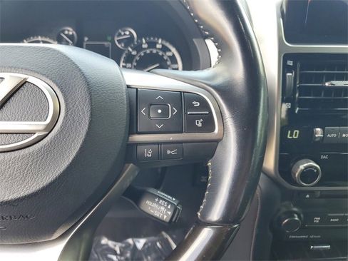 Used 2023 Lexus GX 460 Premium w/ Premium Package image 17
