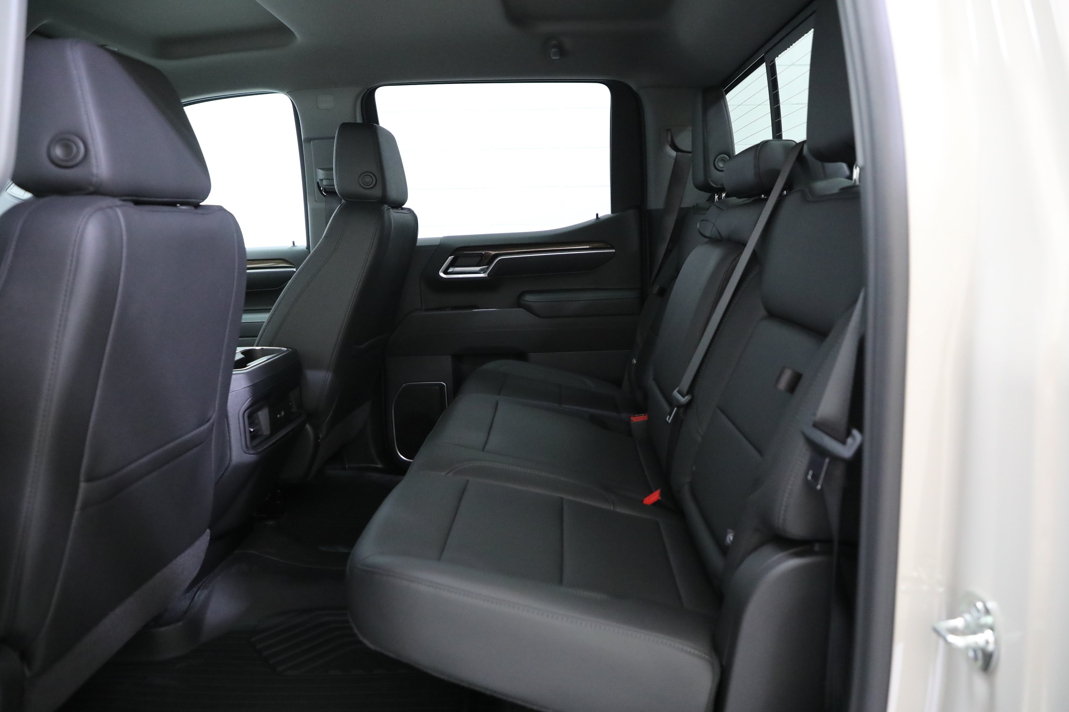 New 2026 Chevrolet Silverado 1500 RST w/ RST All Star Premium Package AWD/4WD image 9