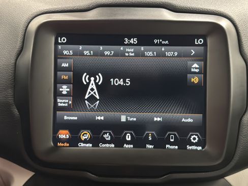Used 2022 Jeep Renegade Limited AWD/4WD image 27