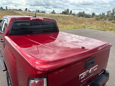 Used 2021 GMC Canyon AT4 w/ Driver Alert Package AWD/4WD image 15