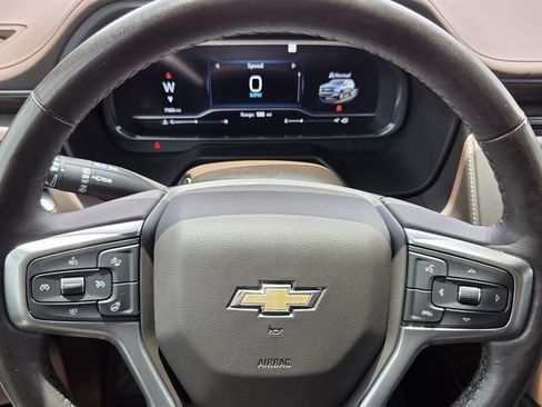 Used 2022 Chevrolet Tahoe LT w/ Luxury Package RWD image 23