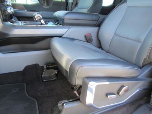 Used 2022 Ford F150 Lariat w/ Equipment Group 502A High image 20