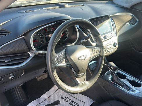 Used 2024 Chevrolet Malibu LT image 21